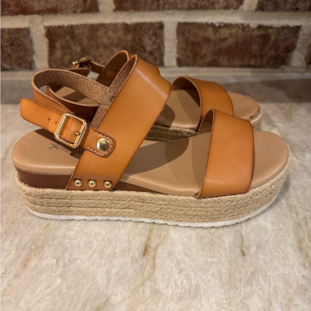 Xappeal Brown Platform Sandals Big Kid Girl Size 6